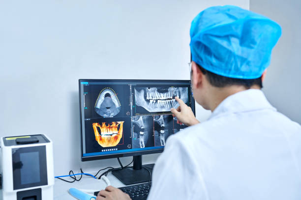 Best Emergency Tooth Extraction in Mathis, TX