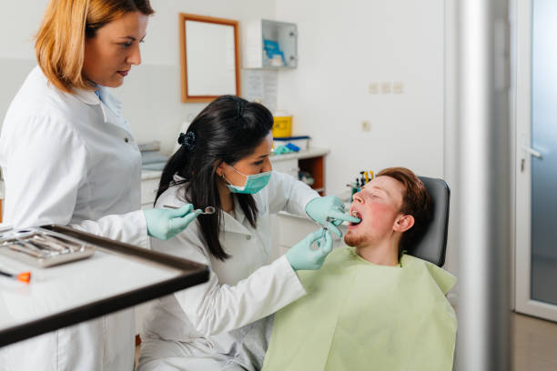 Best Emergency Treatment for Toothache in Mathis, TX